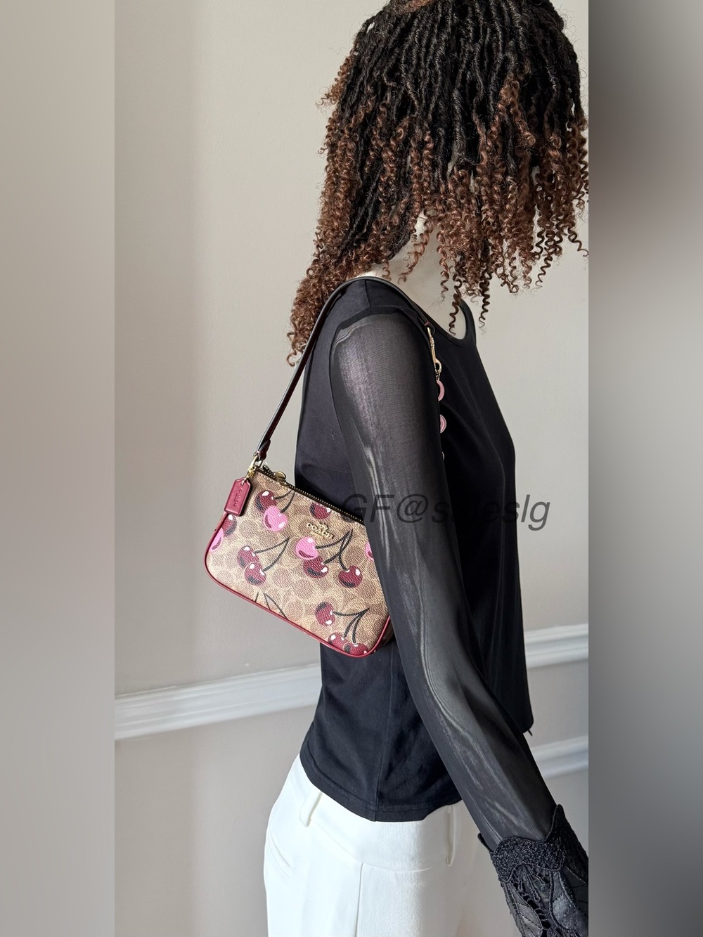 NWT Coach Nolita 19 Cherry Print Wristlet Small Bag Tan/Gold + Chain Extender - Picture 2 of 10